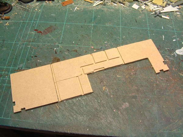 Roof assembled in mirror image